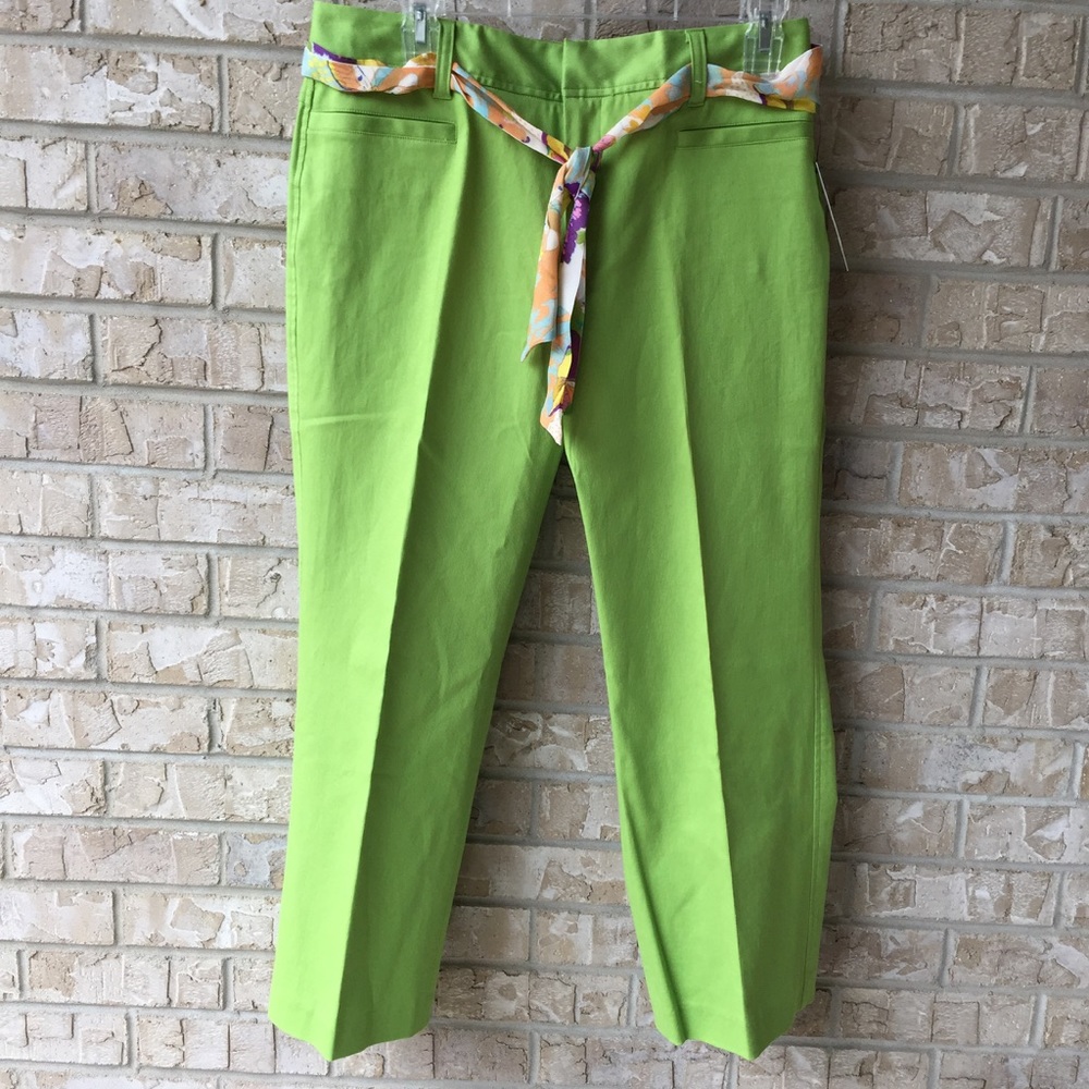 NWT Territories Lime Color Pants Size 6 🌸